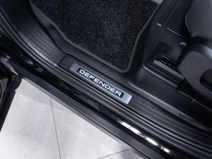 Land Rover Defender 110 D350 X-Dynamic HSE - Image 15