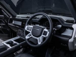 Land Rover Defender 110 D350 X-Dynamic HSE - Image 18