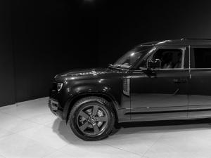 Land Rover Defender 110 D350 X-Dynamic HSE - Image 6