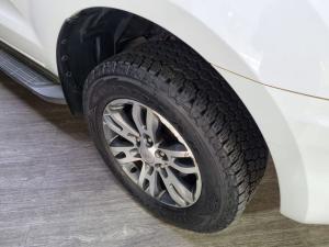 Ford Everest 3.2TDCi 4WD Limited - Image 13
