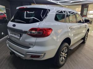Ford Everest 3.2TDCi 4WD Limited - Image 4