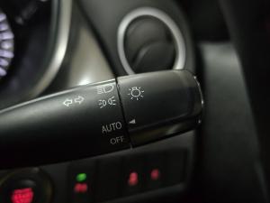 Suzuki Vitara 1.6 GLX auto - Image 6