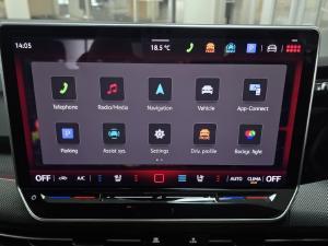 Volkswagen Golf 1.4TSI R-Line Plus - Image 12