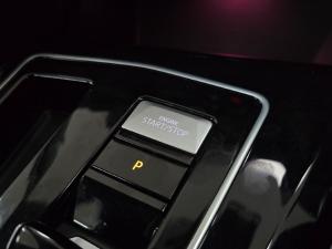 Volkswagen Golf 1.4TSI R-Line Plus - Image 9