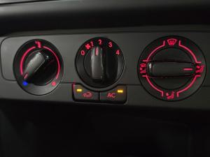 Volkswagen Polo Vivo hatch 1.4 Trendline - Image 4