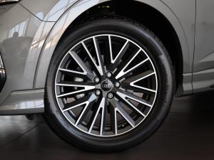 Audi Q3 Sportback 35TFSI Black Edition - Image 3