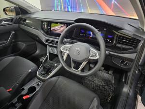 Volkswagen Polo hatch 1.0TSI Life manual - Image 7