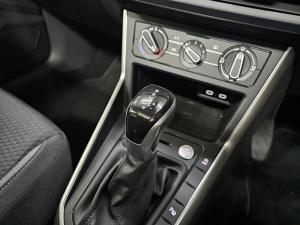 Volkswagen Polo hatch 1.0TSI Life auto - Image 10
