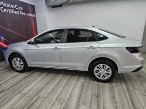 Volkswagen Polo sedan 1.6 manual - Image 11