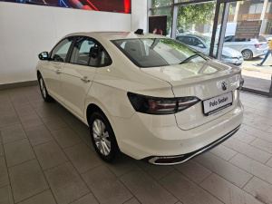 Volkswagen Polo sedan 1.6 Life - Image 3