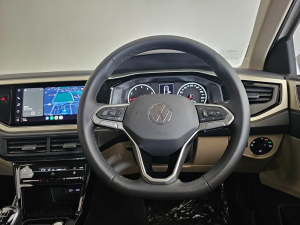 Volkswagen Polo sedan 1.6 Life - Image 7