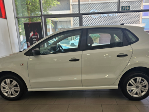 Volkswagen Polo Vivo hatch 1.4 - Image 10