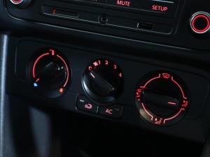 Volkswagen Polo Vivo hatch 1.4 Trendline - Image 12