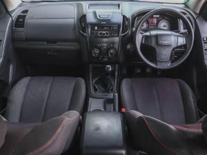 Isuzu D-Max 250 double cab Hi-Ride - Image 28