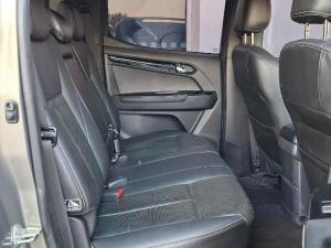 Isuzu D-Max 300 3.0TD double cab 4x4 LX auto - Image 17