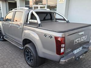 Isuzu D-Max 300 3.0TD double cab 4x4 LX auto - Image 7