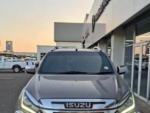 Isuzu D-Max 300 3.0TD double cab 4x4 LX auto - Image 8