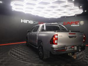 Toyota Hilux 2.8GD-6 double cab Raider auto - Image 4