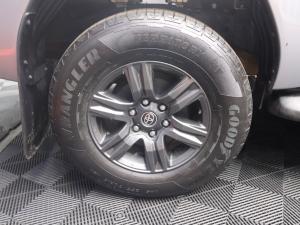 Toyota Hilux 2.8GD-6 double cab Raider auto - Image 7