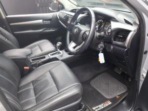 Toyota Hilux 2.8GD-6 double cab Raider auto - Image 9