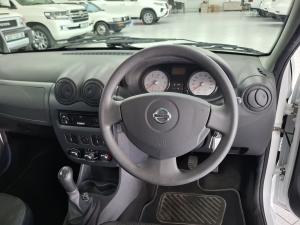 Nissan NP200 1.6i safety pack (aircon) - Image 6