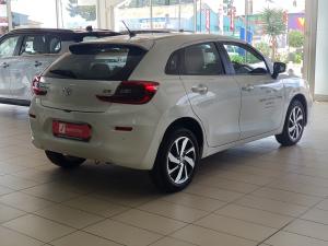 Toyota Starlet 1.5 XS auto - Image 2