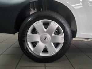 Nissan NP200 1.6i safety pack (aircon) - Image 9