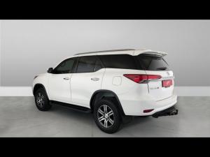 Toyota Fortuner 2.4GD-6 4x4 - Image 8