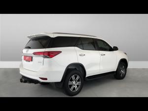 Toyota Fortuner 2.4GD-6 4x4 - Image 2