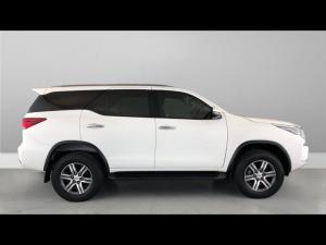 Toyota Fortuner 2.4GD-6 4x4 - Image 3