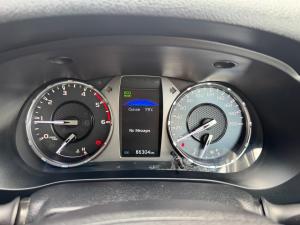 Toyota Hilux 2.4GD-6 double cab Raider manual - Image 11