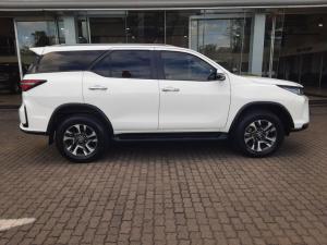 Toyota Fortuner 2.4GD-6 4X4 automatic - Image 3