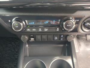Toyota Hilux 2.8 GD-6 Raider 4X4 automaticD/C - Image 16