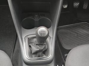 Volkswagen Polo Vivo 1.4 Trendline - Image 14