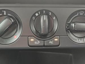 Volkswagen Polo Vivo 1.4 Trendline - Image 15