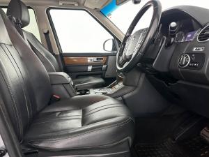 Land Rover Discovery 4 3.0 TD/SD V6 SE - Image 17