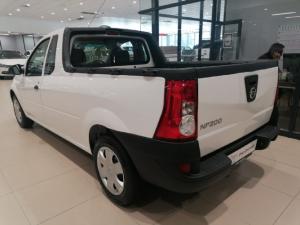 Nissan NP200 1.6i safety pack (aircon) - Image 3