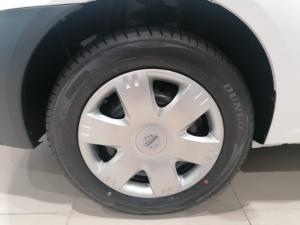 Nissan NP200 1.6i safety pack (aircon) - Image 8