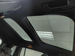 Mercedes-Benz GLB GLB220d 4Matic Progressive - Image 20