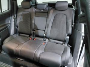 Mercedes-Benz GLB GLB220d 4Matic Progressive - Image 7