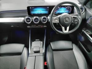 Mercedes-Benz GLB GLB220d 4Matic Progressive - Image 8