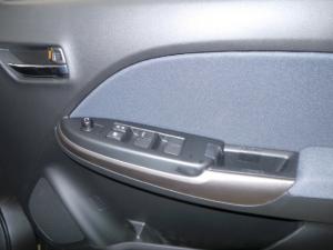 Toyota Starlet 1.4 XS auto - Image 13