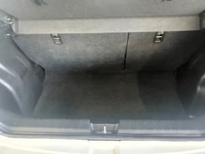 Toyota Starlet 1.4 XS auto - Image 6