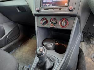 Volkswagen Polo Vivo hatch 1.4 Comfortline - Image 13