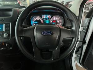 Ford Ranger 2.2TDCi (aircon) - Image 9