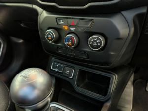 Jeep Renegade 1.4T Sport - Image 13