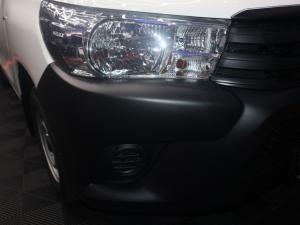 Toyota Hilux 2.4GD S (aircon) - Image 6