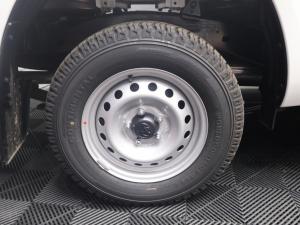 Toyota Hilux 2.4GD S (aircon) - Image 7