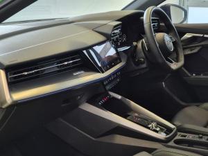 Audi RS3 Sportback quattro - Image 8