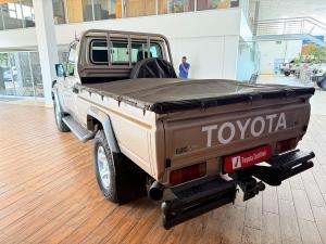 Toyota Land Cruiser 79 4.5D-4D LX V8 single cab - Image 6